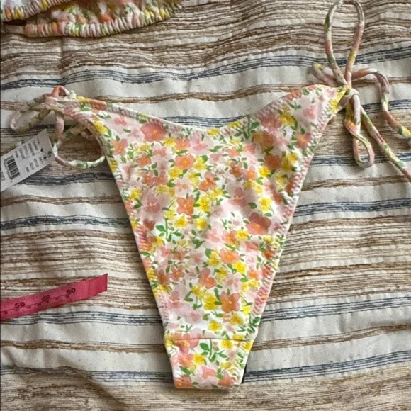 Pacsun Eco PINK FLORAL LOLA BOWTIE BIKINI SET - Picture 16 of 16